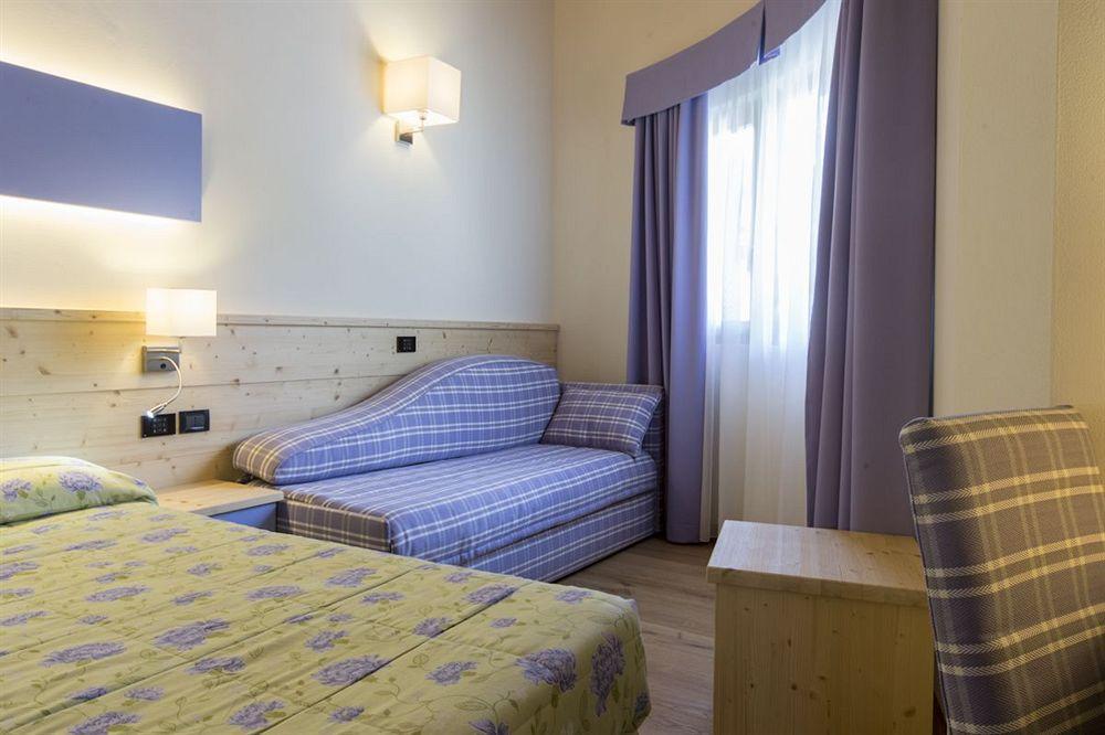 Alpholiday Dolomiti Wellness & Family Hotel Dimaro Luaran gambar
