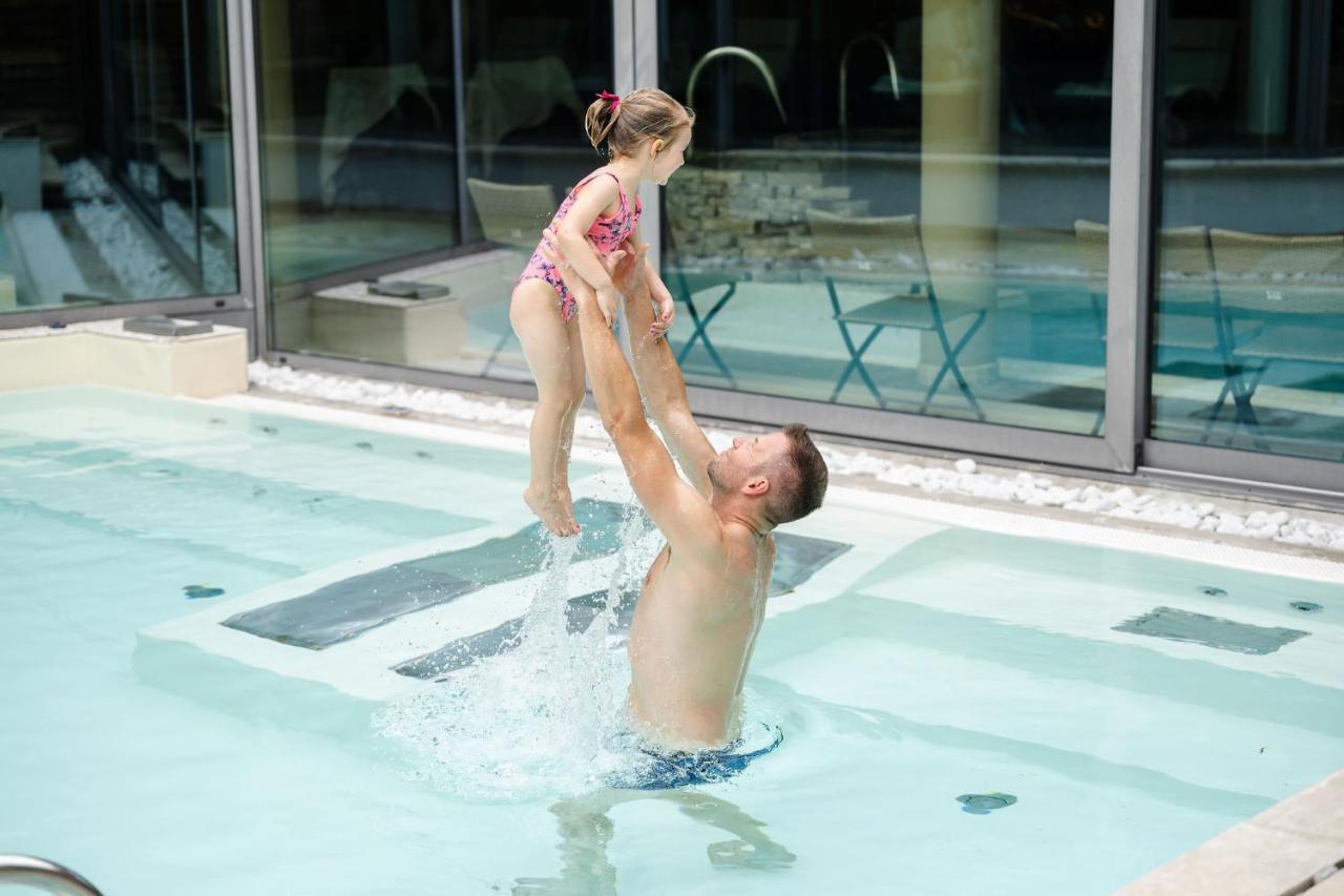 Alpholiday Dolomiti Wellness & Family Hotel Dimaro Luaran gambar