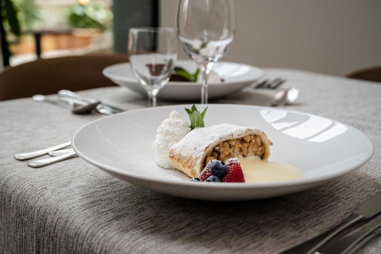 Alpholiday Dolomiti Wellness & Family Hotel Dimaro Luaran gambar