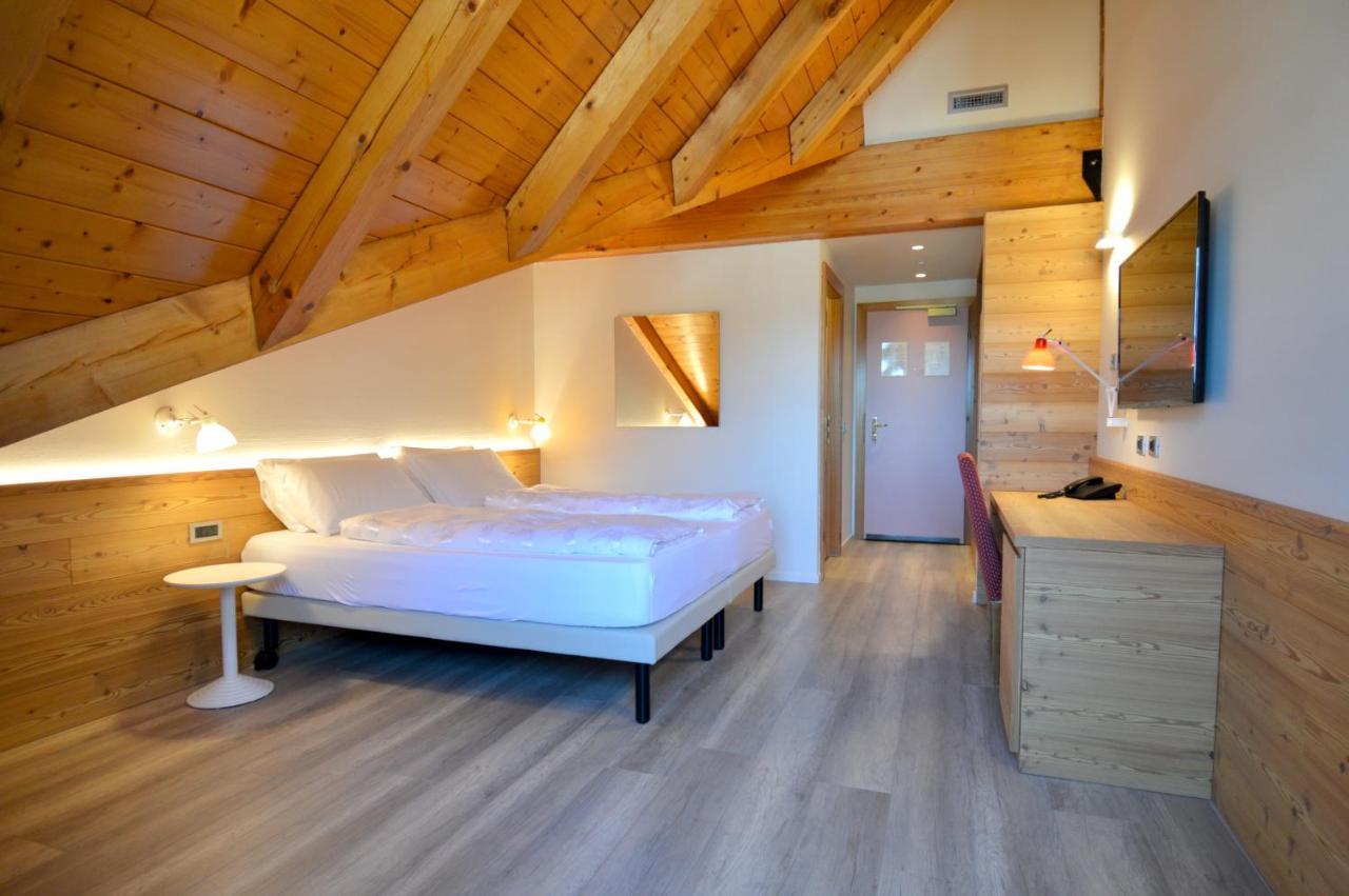 Alpholiday Dolomiti Wellness & Family Hotel Dimaro Bilik gambar