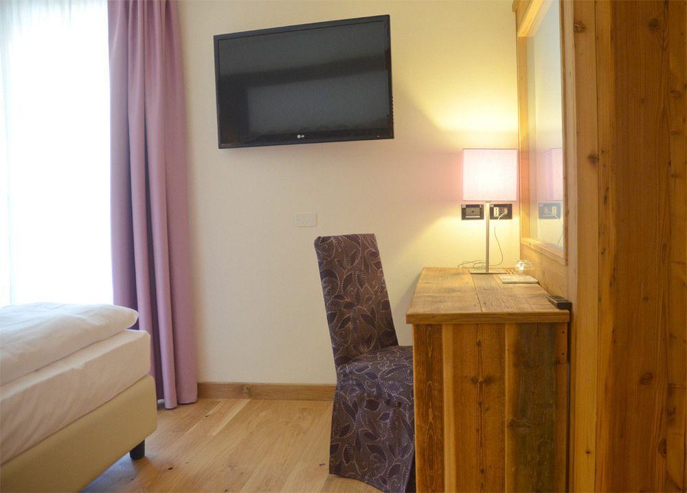 Alpholiday Dolomiti Wellness & Family Hotel Dimaro Luaran gambar
