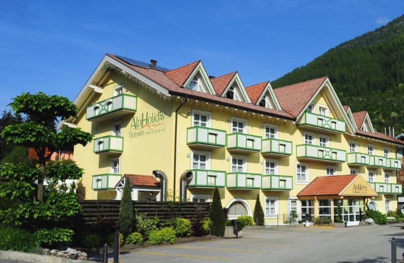 Alpholiday Dolomiti Wellness & Family Hotel Dimaro Luaran gambar