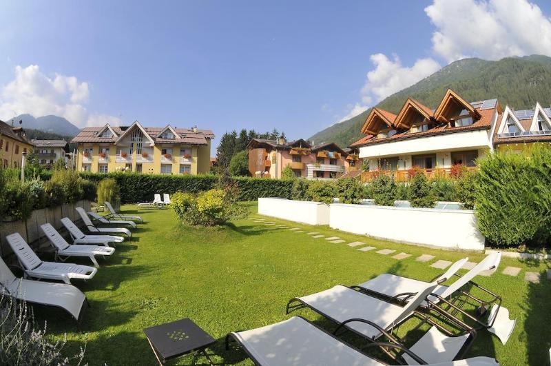 Alpholiday Dolomiti Wellness & Family Hotel Dimaro Luaran gambar